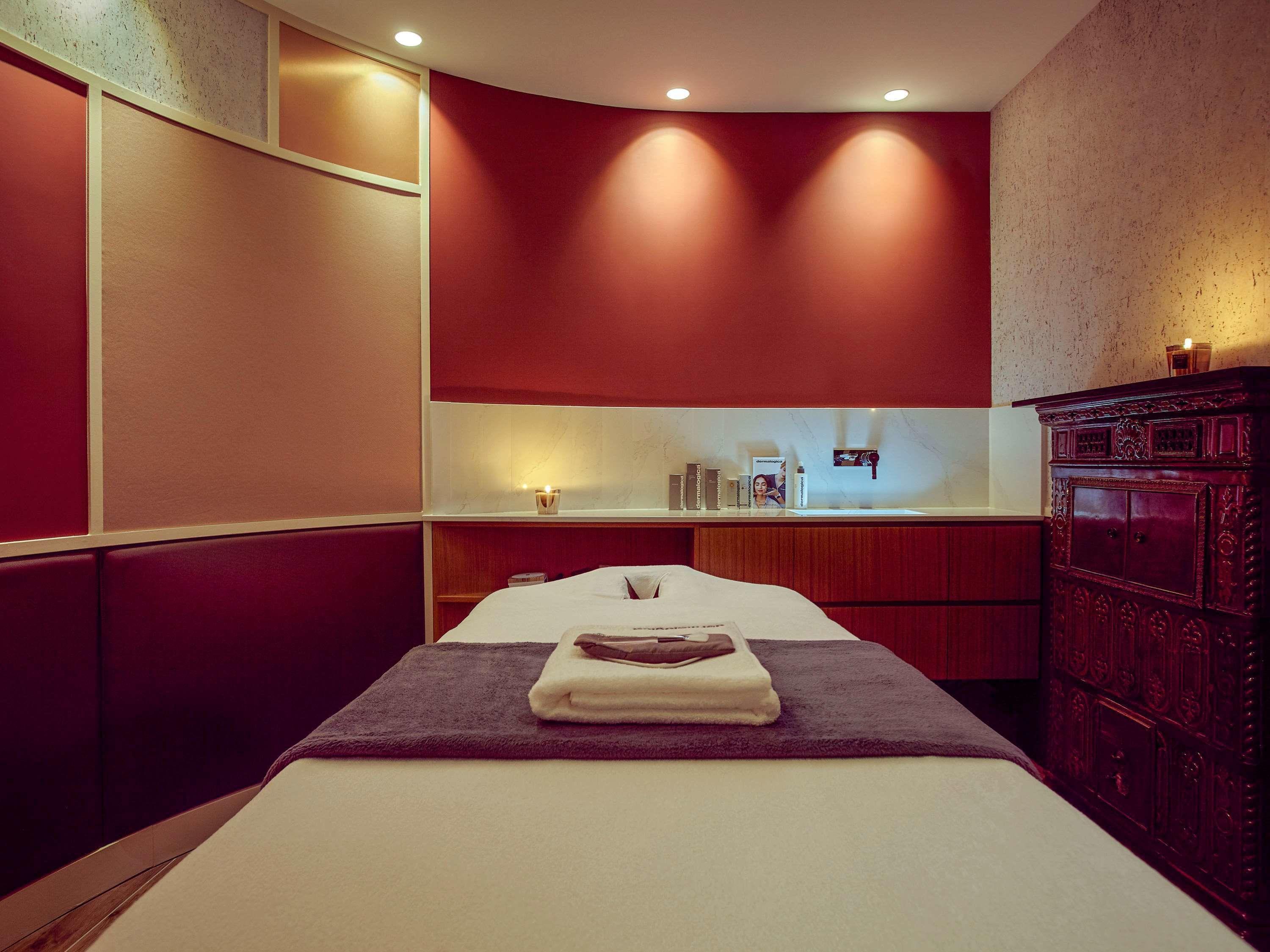 Hotel Mercure Opera Garnier & 4*