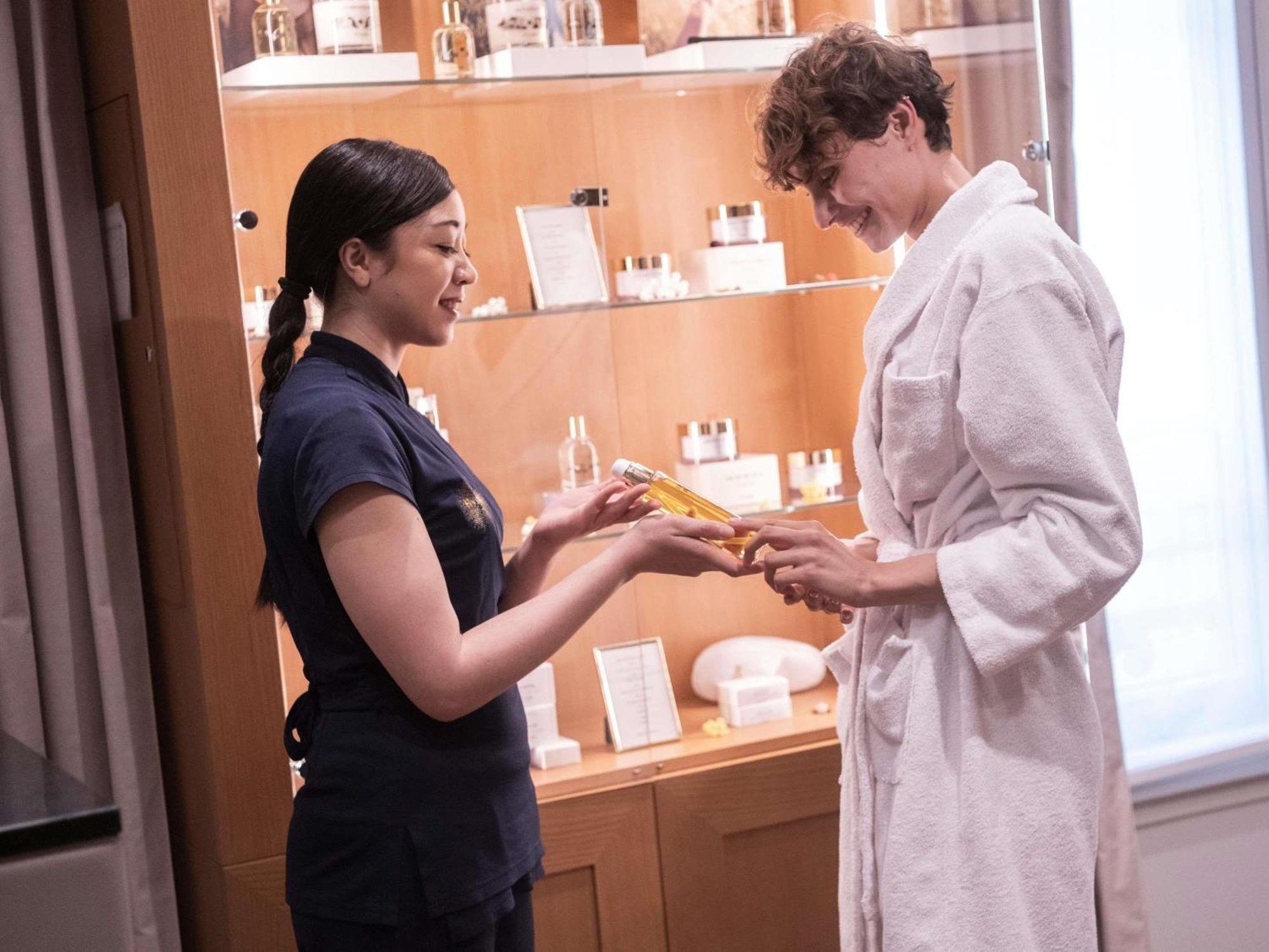 Hotel Mercure Opera Garnier & 4*